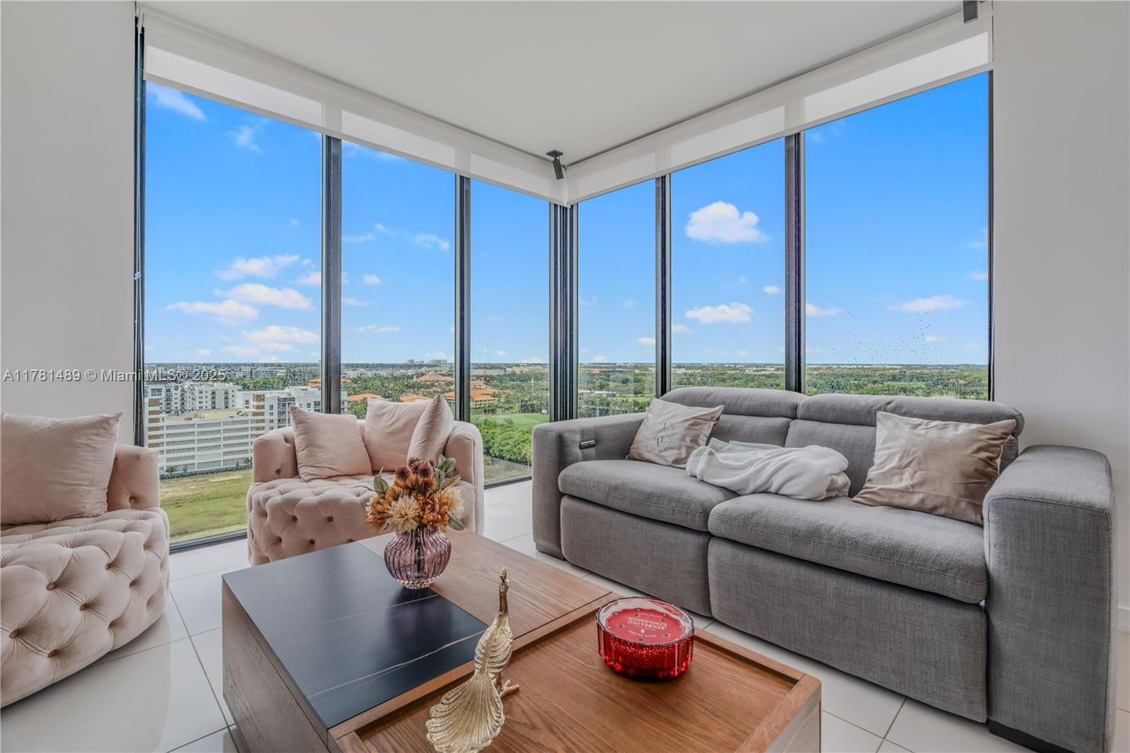 Real estate property located at 5252 85th Ave #1402, Miami-dade, 5252 Paseo Condo, Doral, FL