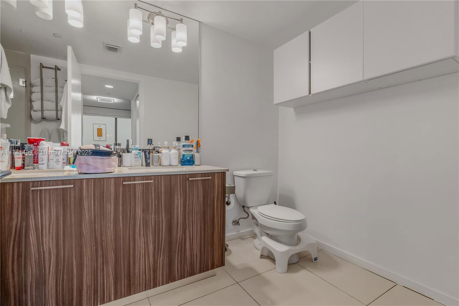 Real estate property located at 5252 85th Ave #1402, Miami-dade, 5252 Paseo Condo, Doral, FL