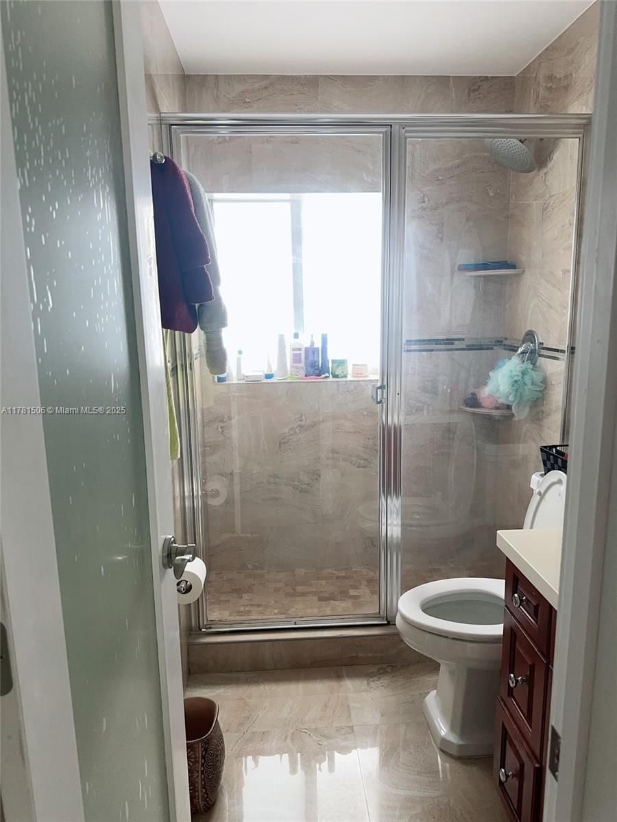 Real estate property located at 10075 152nd Ter, Miami-dade, Fairway Estates Sec 3, Miami, FL