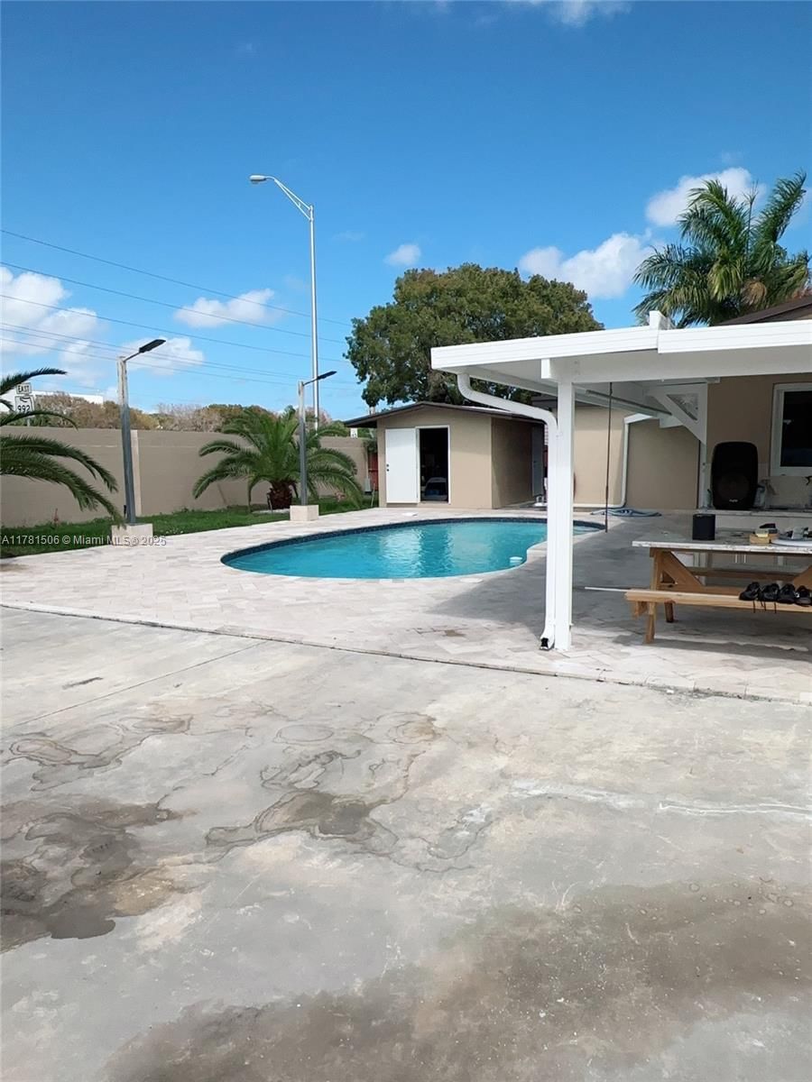 Real estate property located at 10075 152nd Ter, Miami-dade, Fairway Estates Sec 3, Miami, FL