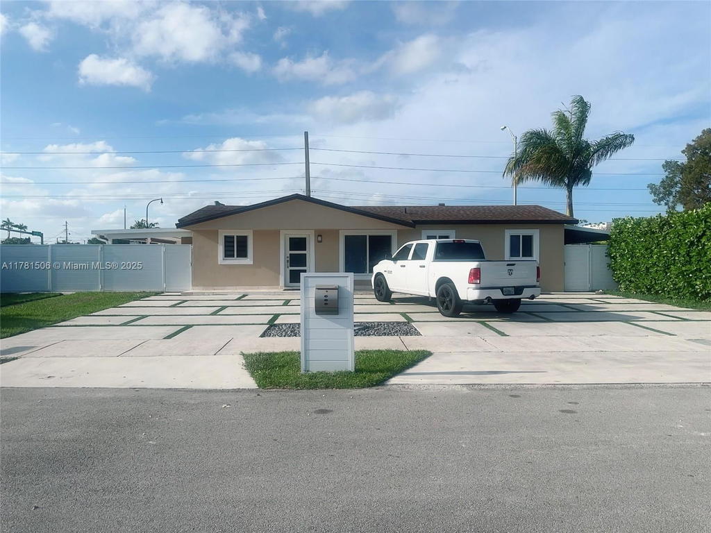 Real estate property located at 10075 152nd Ter, Miami-dade, Fairway Estates Sec 3, Miami, FL