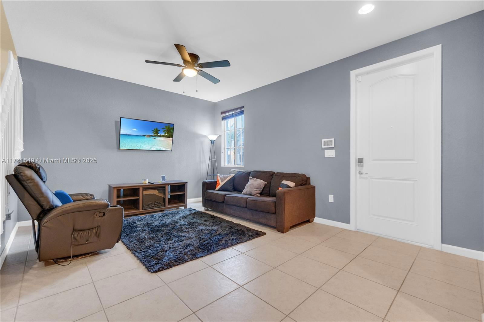 Real estate property located at 14022 276th St, Miami-dade, Mandarin Lakes, Homestead, FL