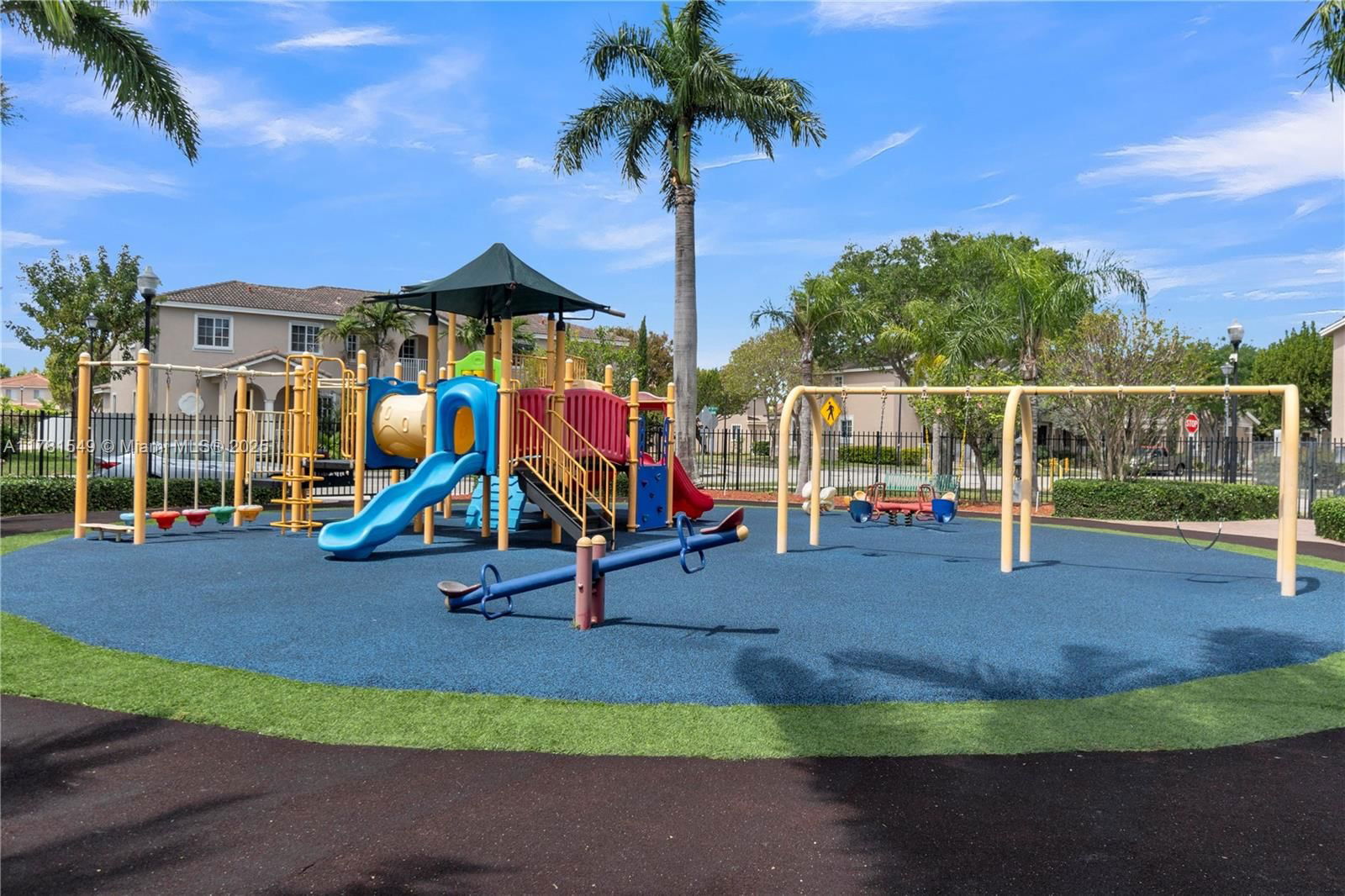 Real estate property located at 14022 276th St, Miami-dade, Mandarin Lakes, Homestead, FL