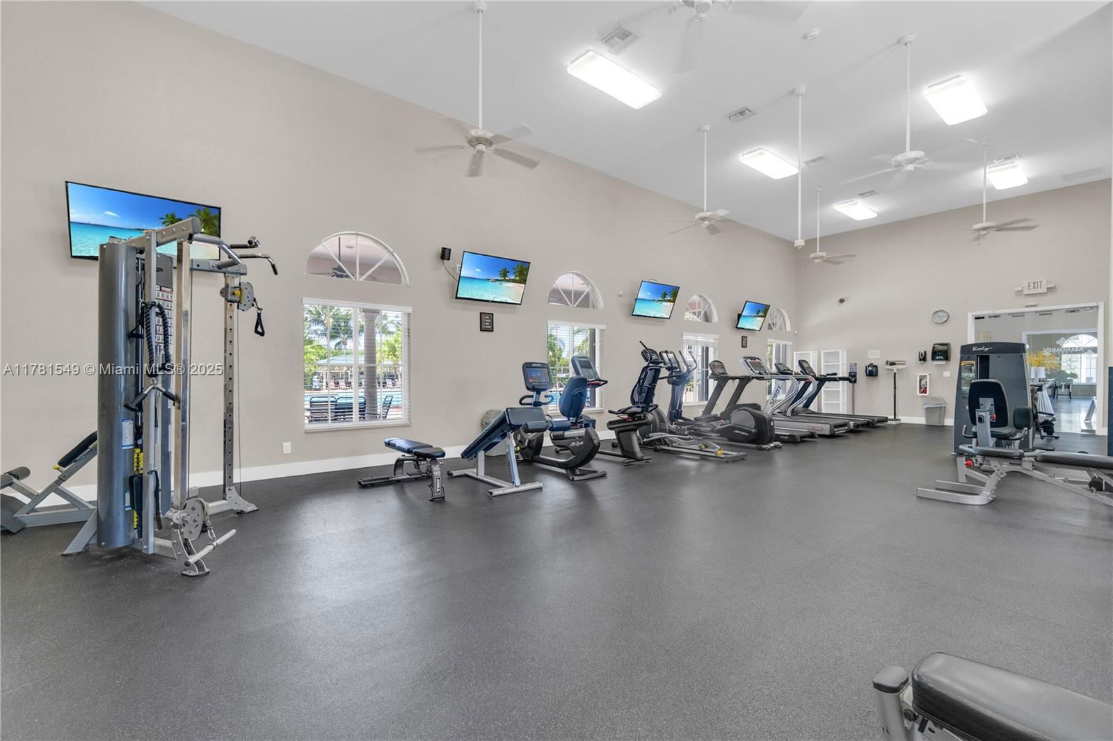 Real estate property located at 14022 276th St, Miami-dade, Mandarin Lakes, Homestead, FL