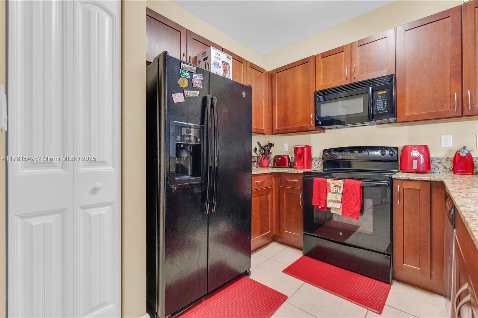 Real estate property located at 14022 276th St, Miami-dade, Mandarin Lakes, Homestead, FL