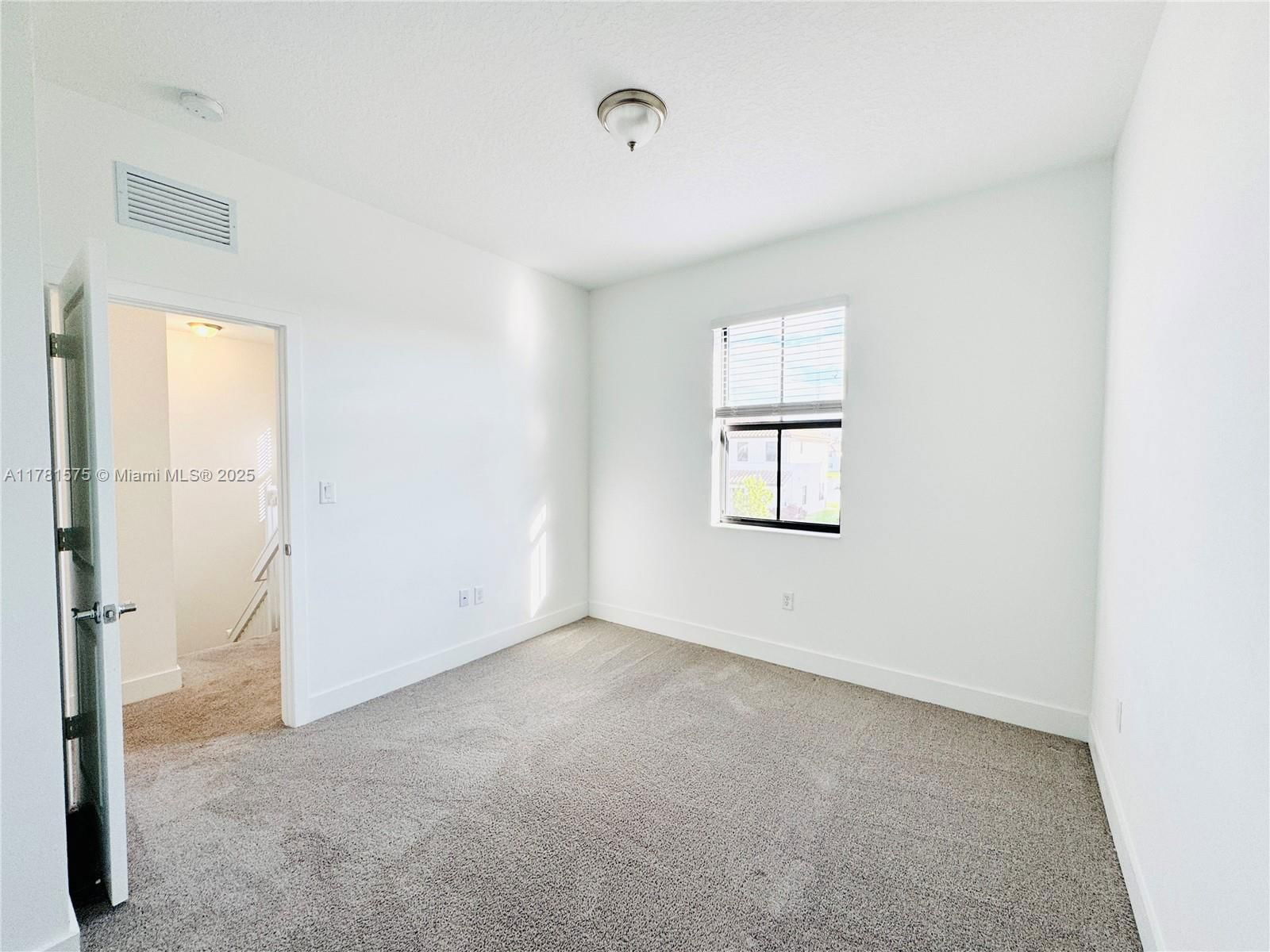 Real estate property located at 5661 CERVA LN, Collier, Silverwood At Ave Maria, Ave Maria, FL