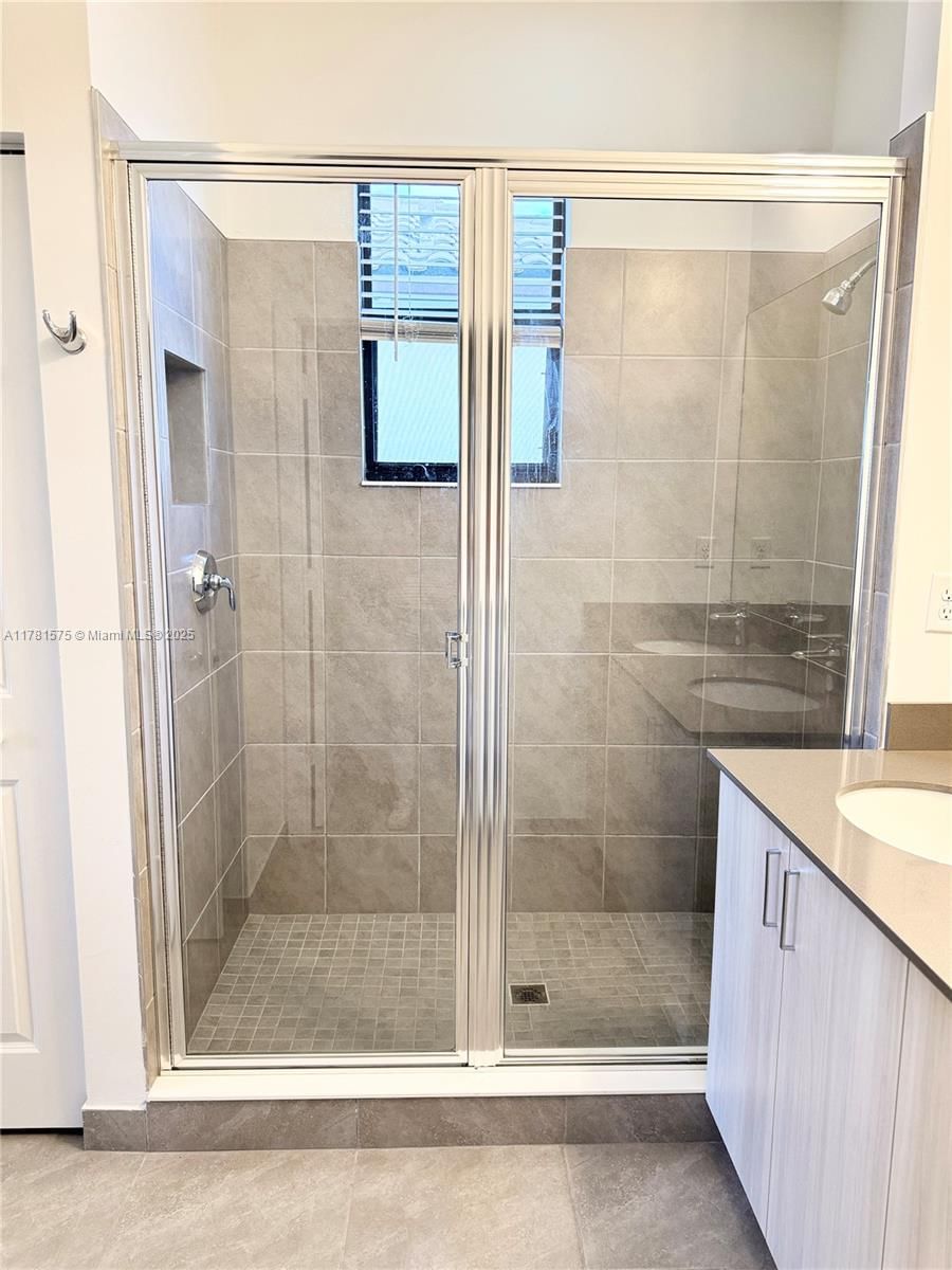 Real estate property located at 5661 CERVA LN, Collier, Silverwood At Ave Maria, Ave Maria, FL