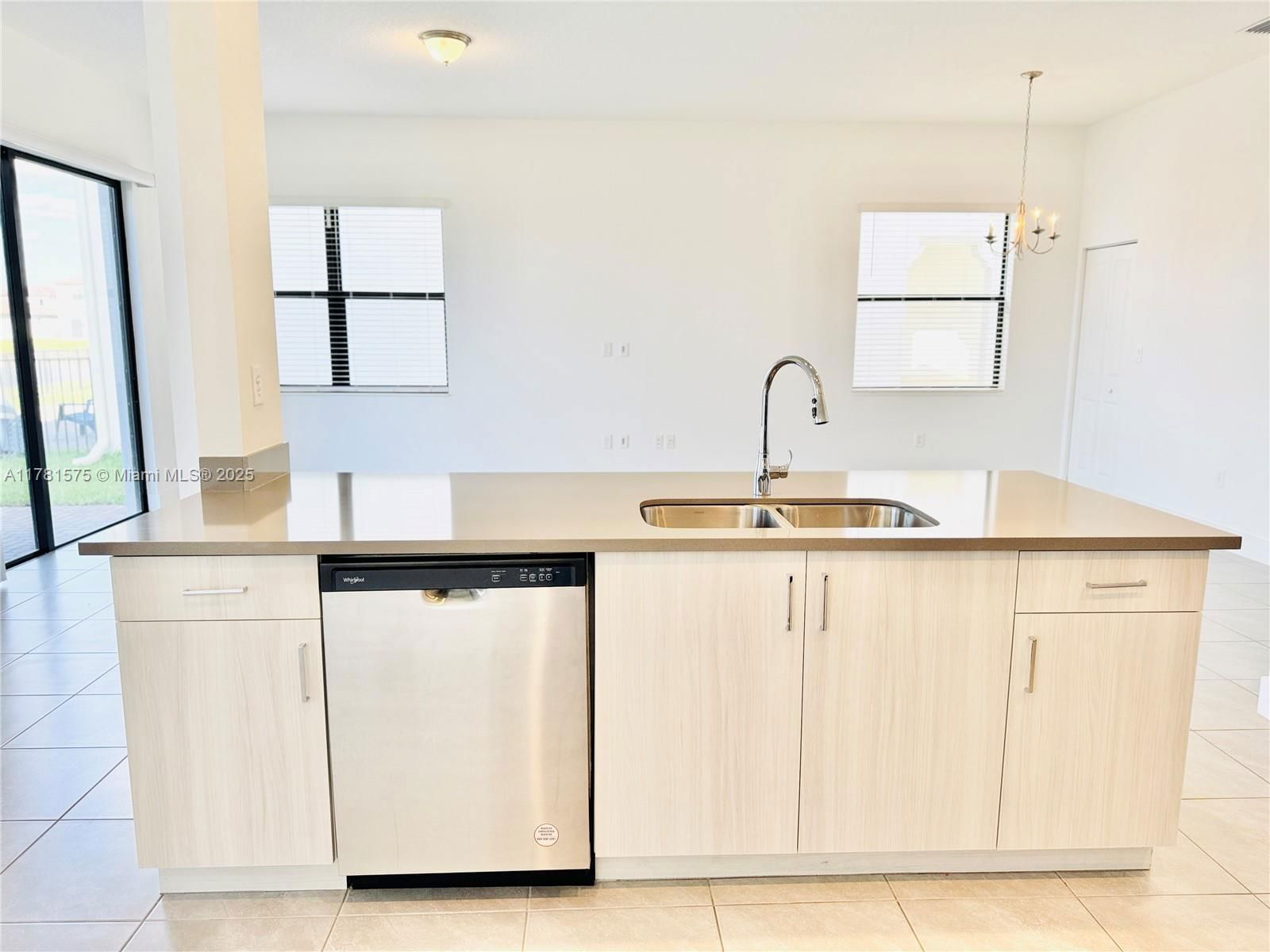 Real estate property located at 5661 CERVA LN, Collier, Silverwood At Ave Maria, Ave Maria, FL