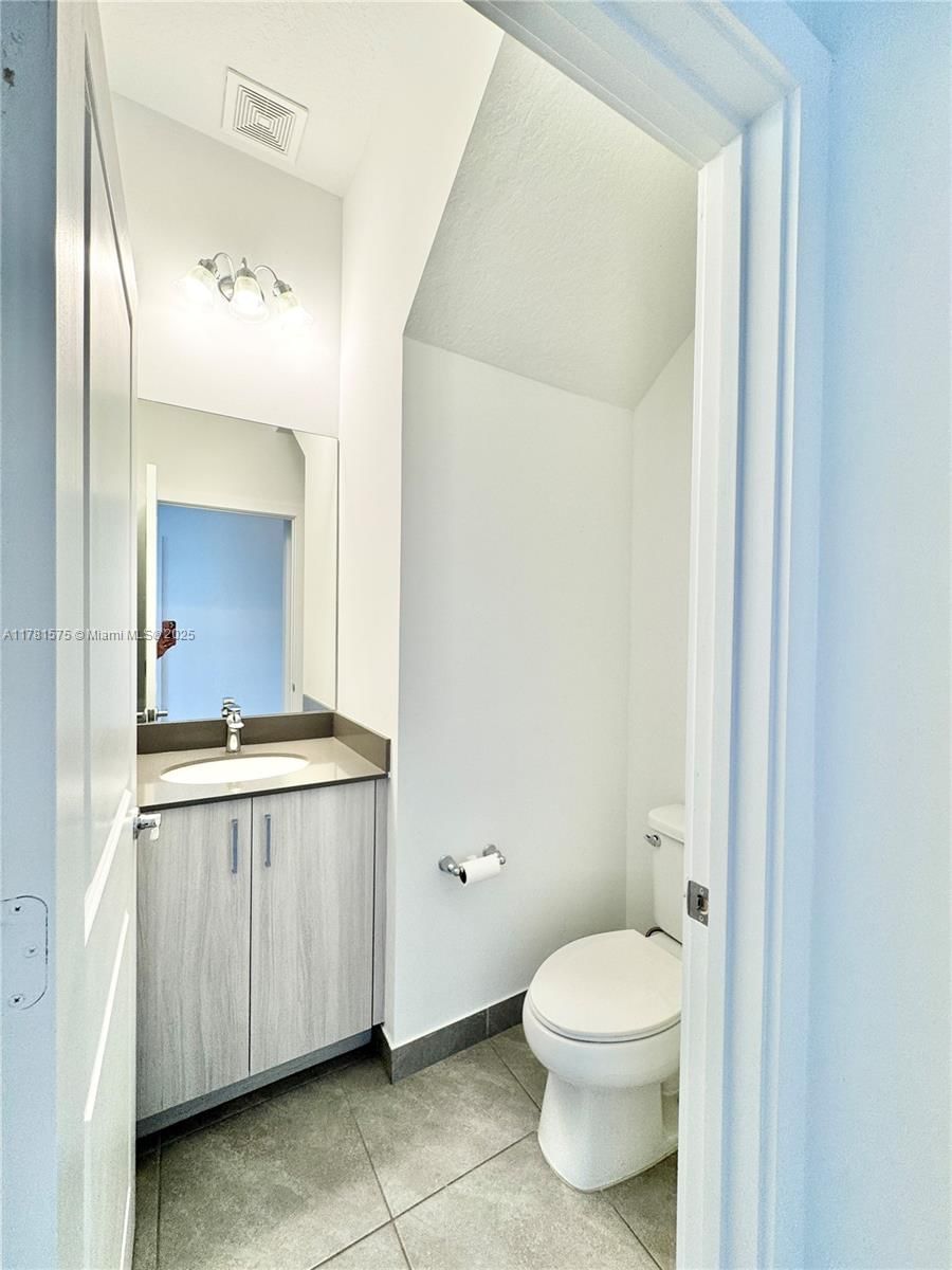 Real estate property located at 5661 CERVA LN, Collier, Silverwood At Ave Maria, Ave Maria, FL