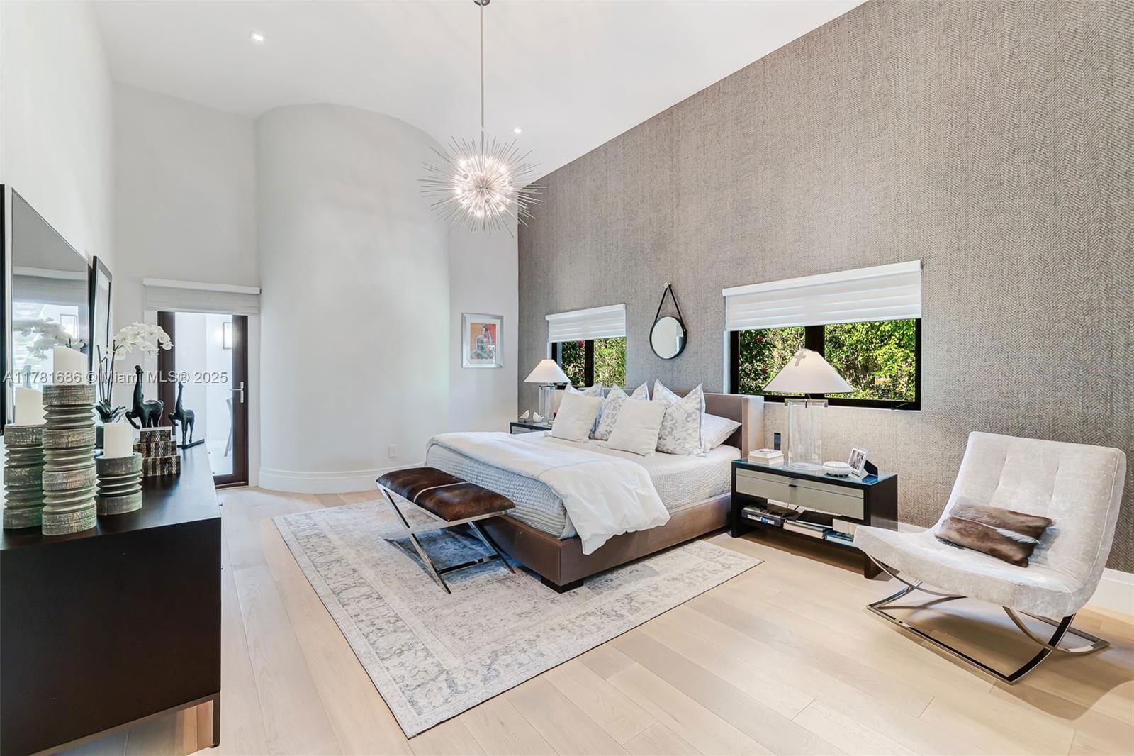 Real estate property located at 555 Arvida Pkwy, Miami-dade, Gables Estates No 3, Coral Gables, FL