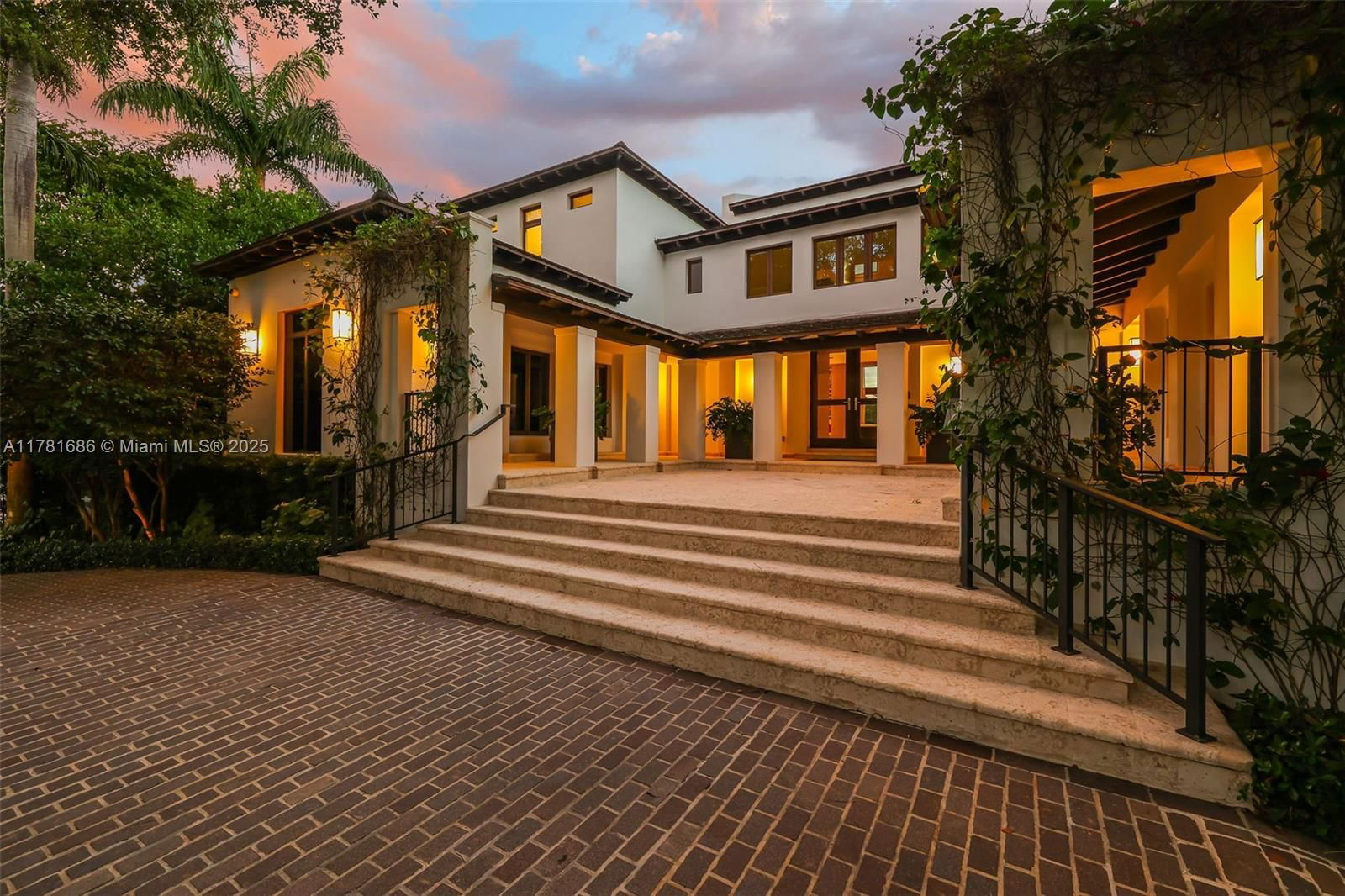 Real estate property located at 555 Arvida Pkwy, Miami-dade, Gables Estates No 3, Coral Gables, FL