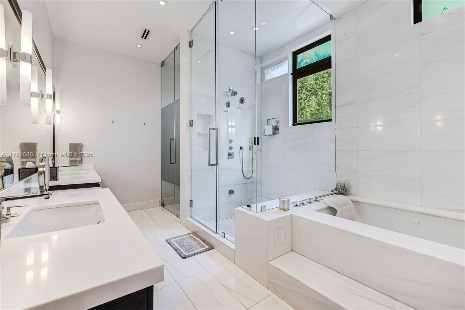 Real estate property located at 555 Arvida Pkwy, Miami-dade, Gables Estates No 3, Coral Gables, FL