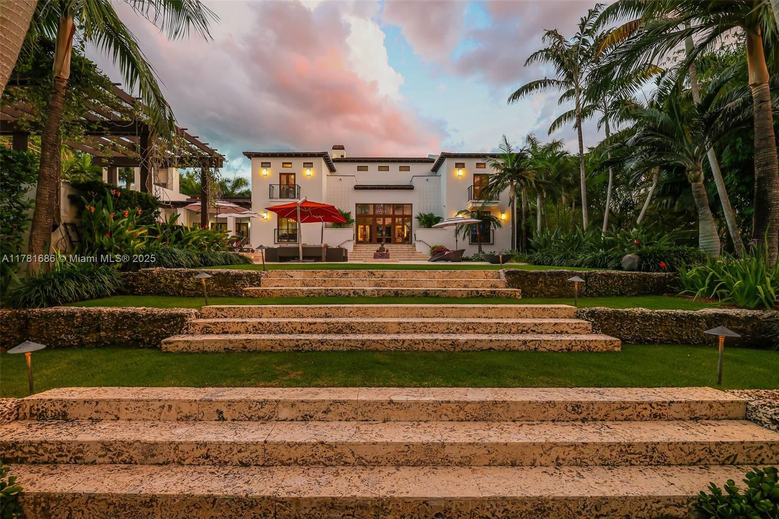 Real estate property located at 555 Arvida Pkwy, Miami-dade, Gables Estates No 3, Coral Gables, FL