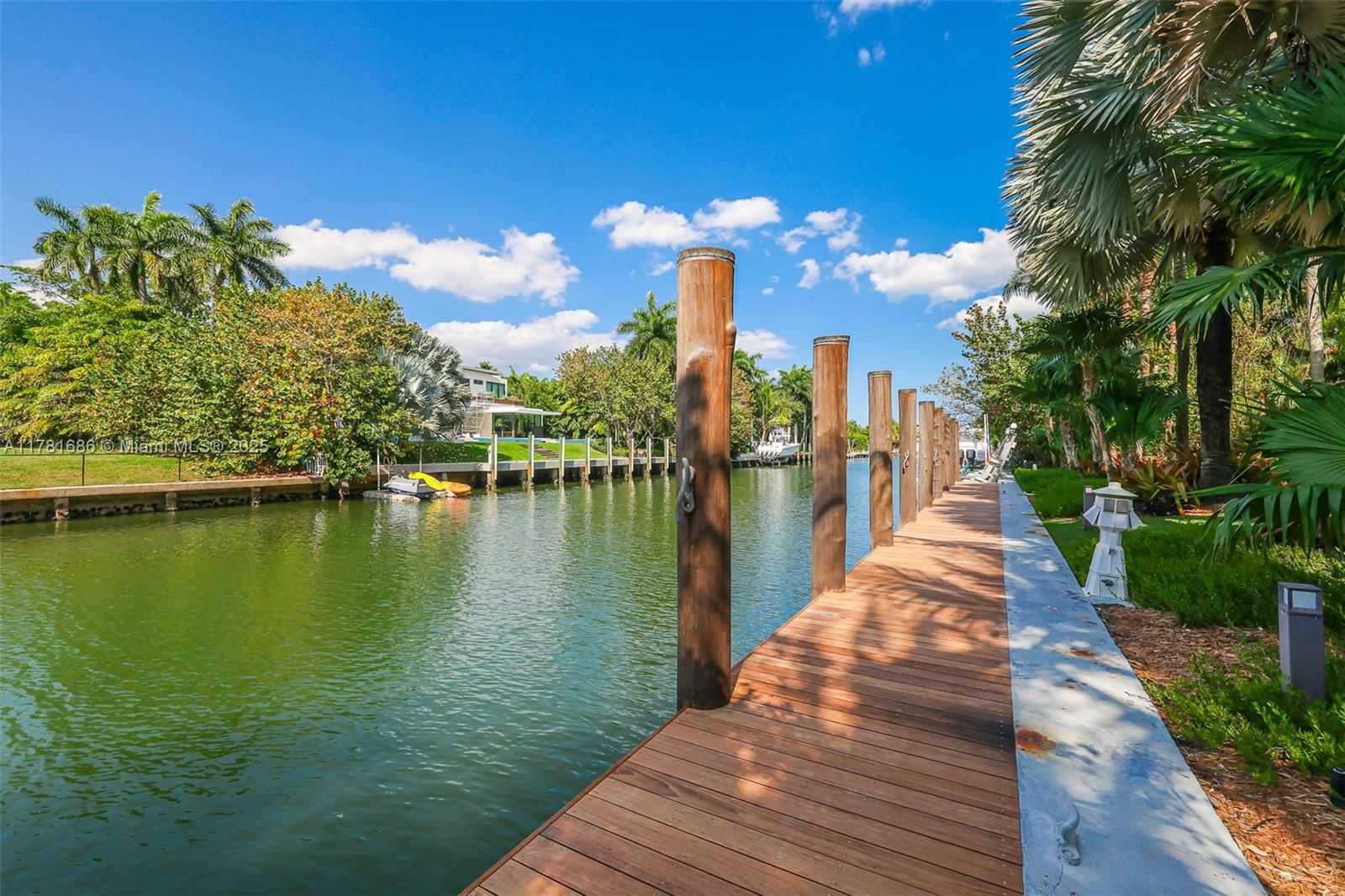 Real estate property located at 555 Arvida Pkwy, Miami-dade, Gables Estates No 3, Coral Gables, FL