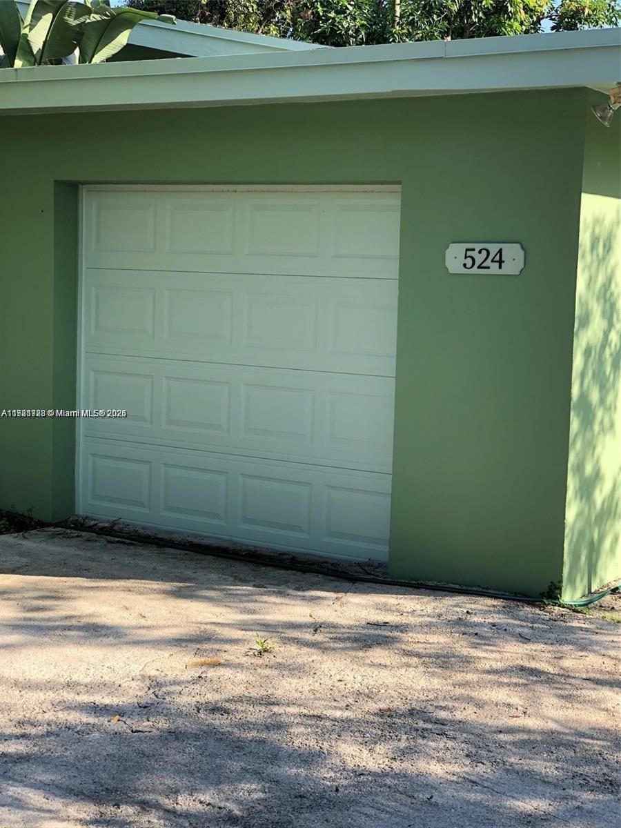Real estate property located at 524 160th Ter, Miami-dade, Fulford Highlands 3 Addn, Miami, FL