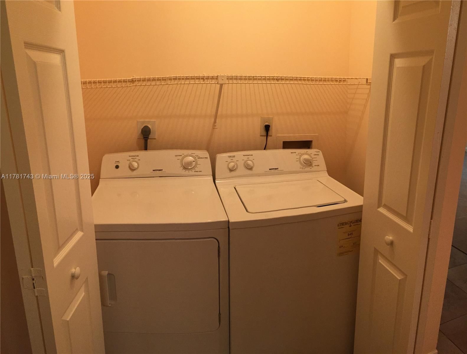 Real estate property located at 3204 Coral Lake Dr #3204, Broward, Crescent Cove Condo, Coral Springs, FL