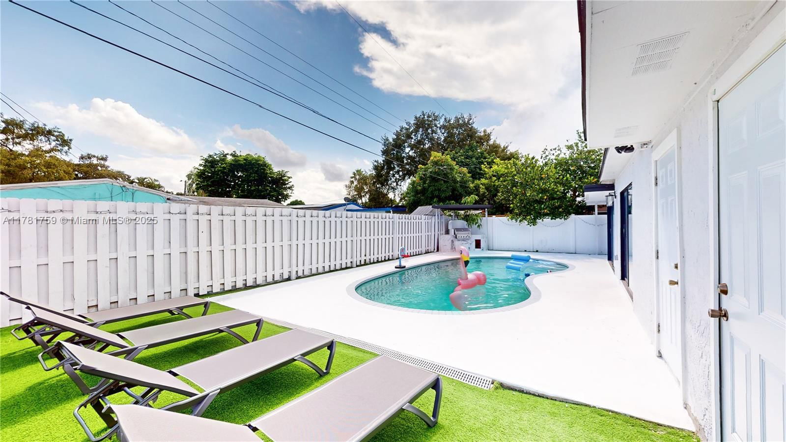 Real estate property located at 6630 Cody St, Broward, Driftwood Acres No 13, Hollywood, FL