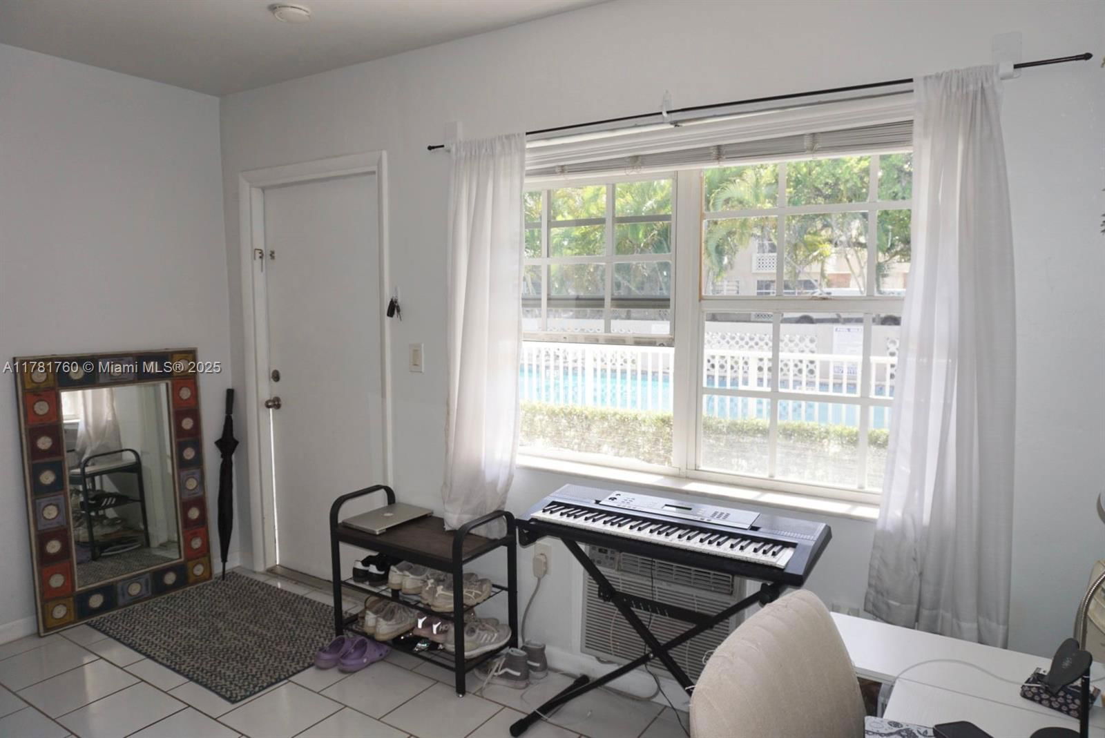 Real estate property located at 6565 Santona St B5, Miami-dade, Santona Condo, Coral Gables, FL