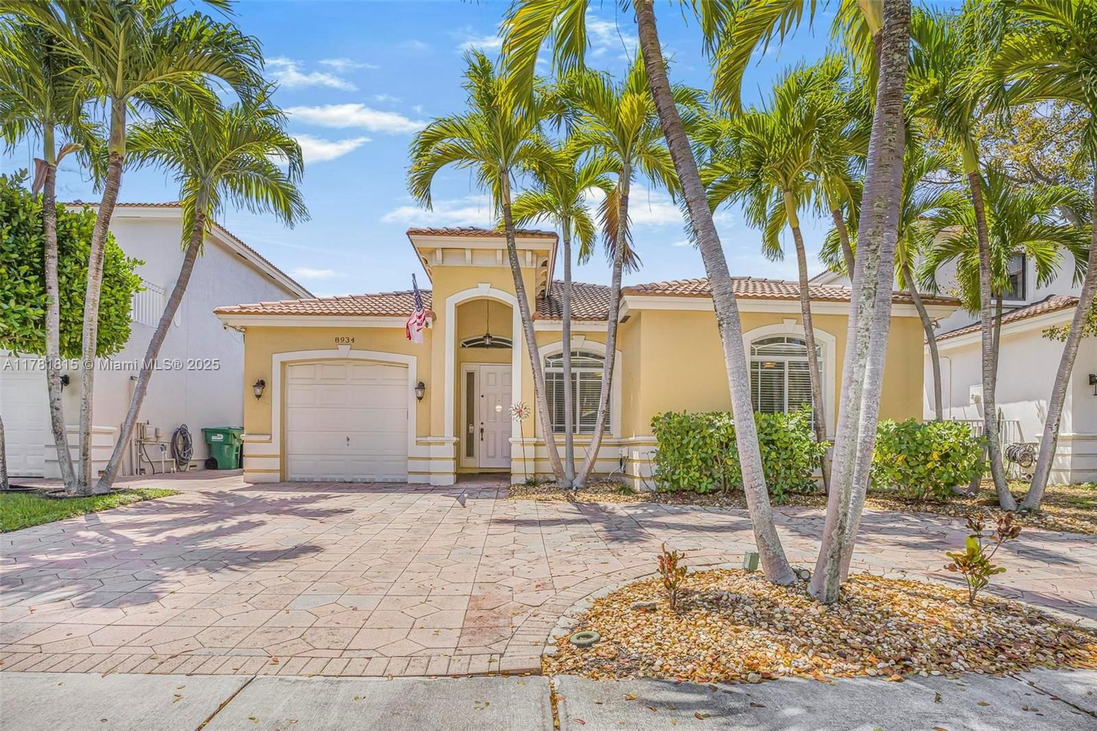 Real estate property located at 8934 206th St, Miami-dade, Cantamar, Cutler Bay, FL