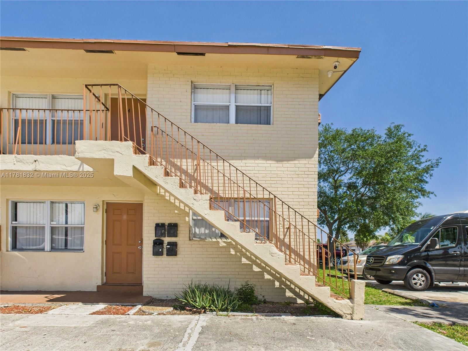 Real estate property located at 1201 30th Ave, Broward, Roosevelt Gardens 3rd Add, Fort Lauderdale, FL