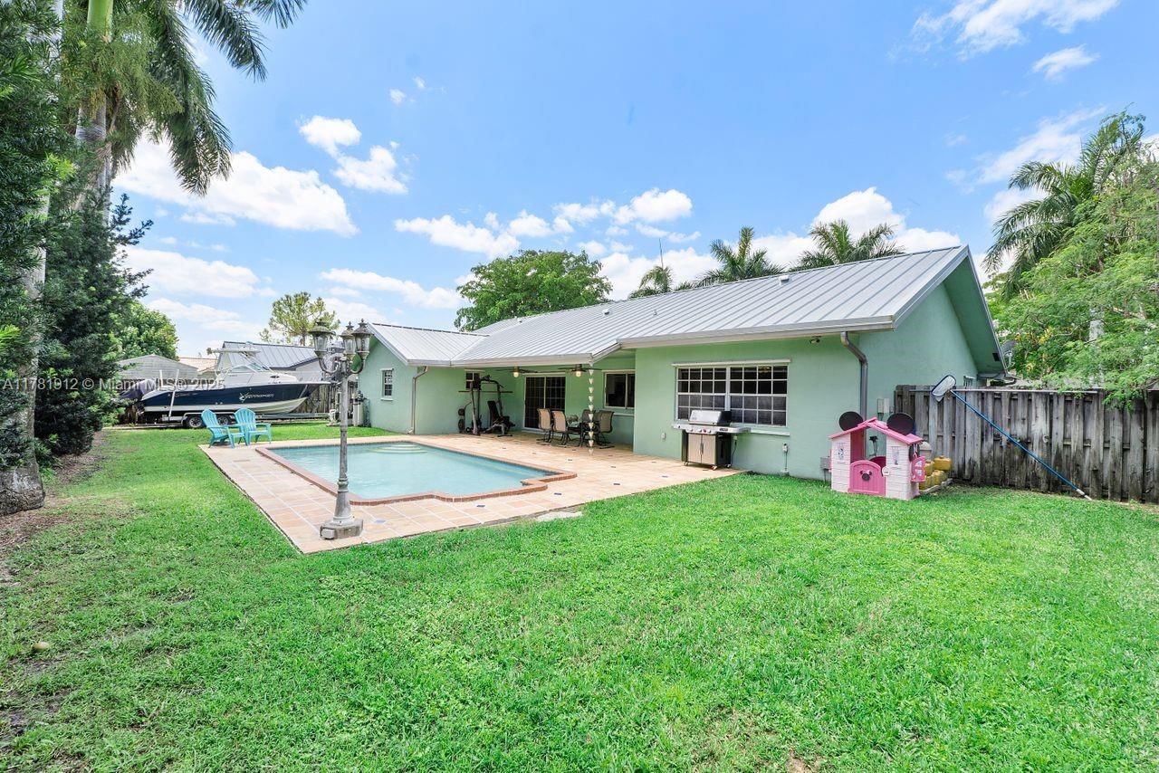 Real estate property located at 14021 153rd Ave, Miami-dade, Daxal Sub 1st Addn, Miami, FL