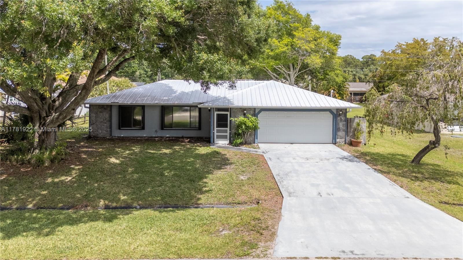 Real estate property located at 2311 Fruit Ave, St Lucie, Port St Lucie Section 30, Port St. Lucie, FL