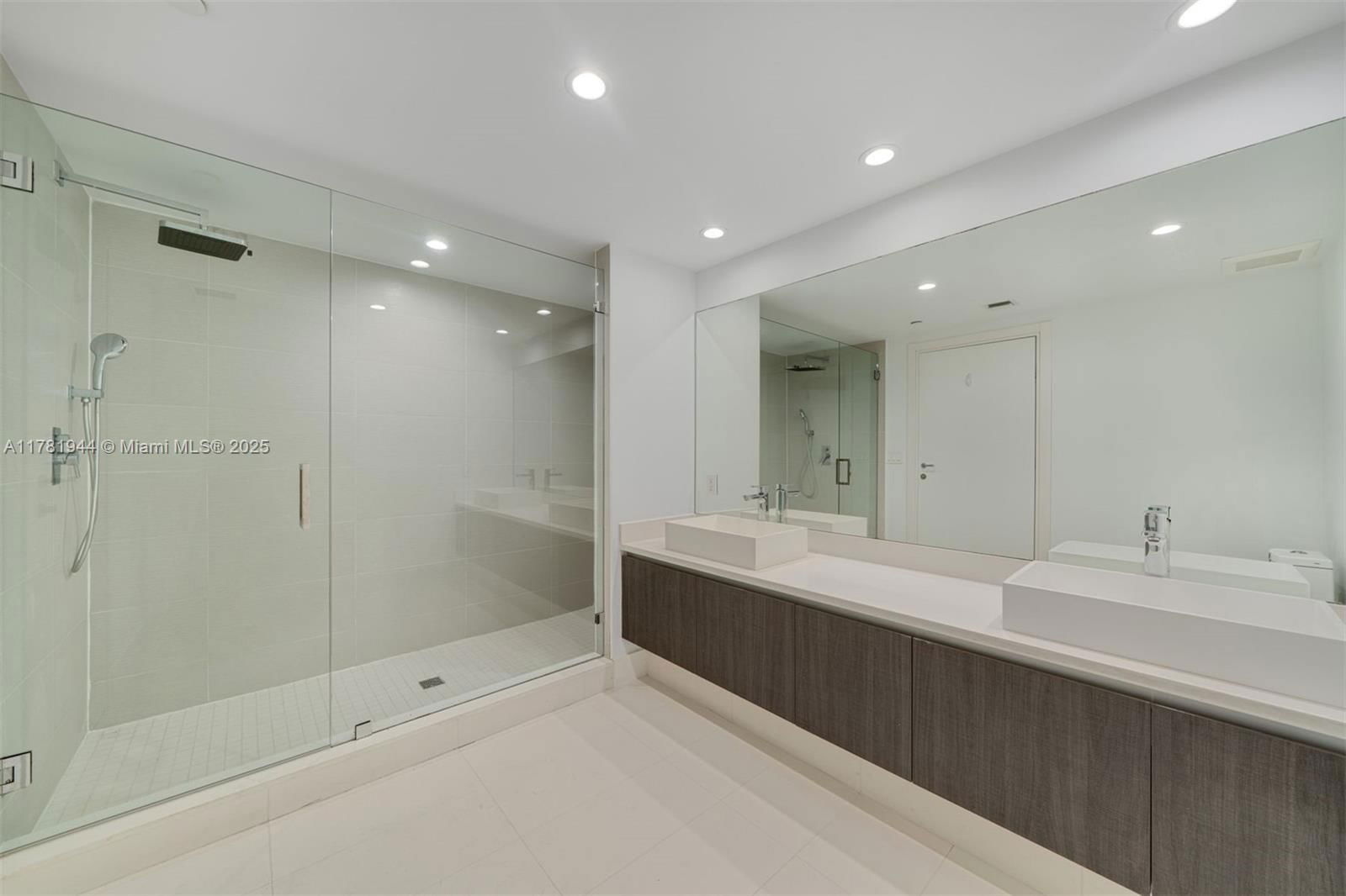 Real estate property located at 1150 102nd St #603, Miami-dade, Le Jardin House Condo, Bay Harbor Islands, FL