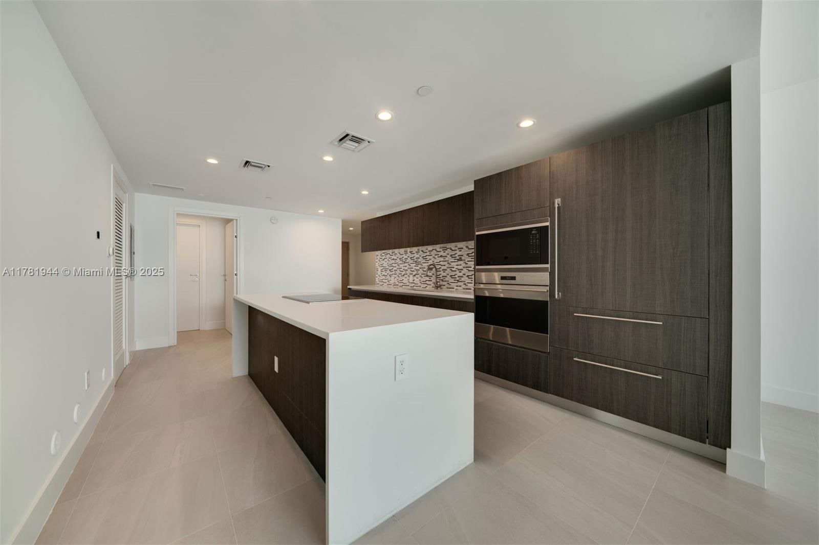 Real estate property located at 1150 102nd St #603, Miami-dade, Le Jardin House Condo, Bay Harbor Islands, FL