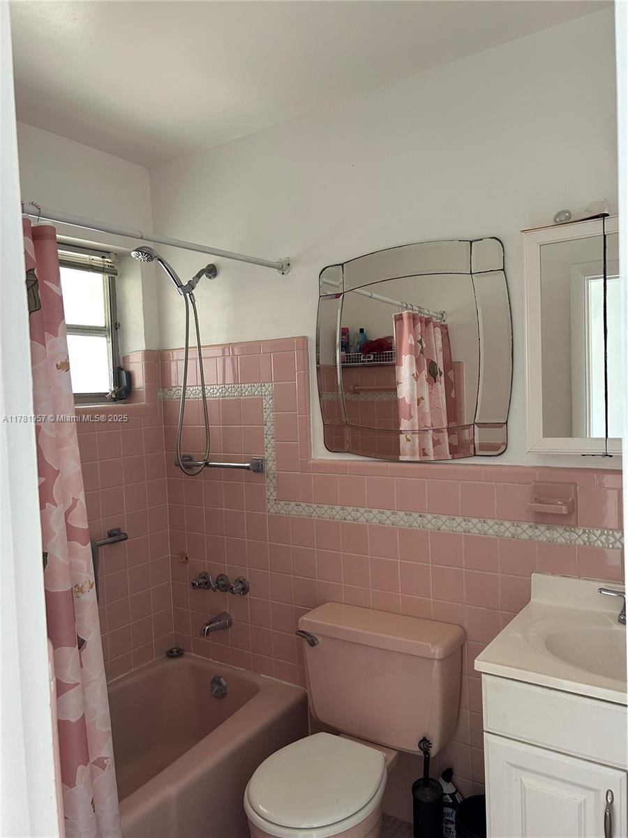 Real estate property located at 1355 167th St #307, Miami-dade, Mar-len Gardens No 9 Corp, Miami, FL