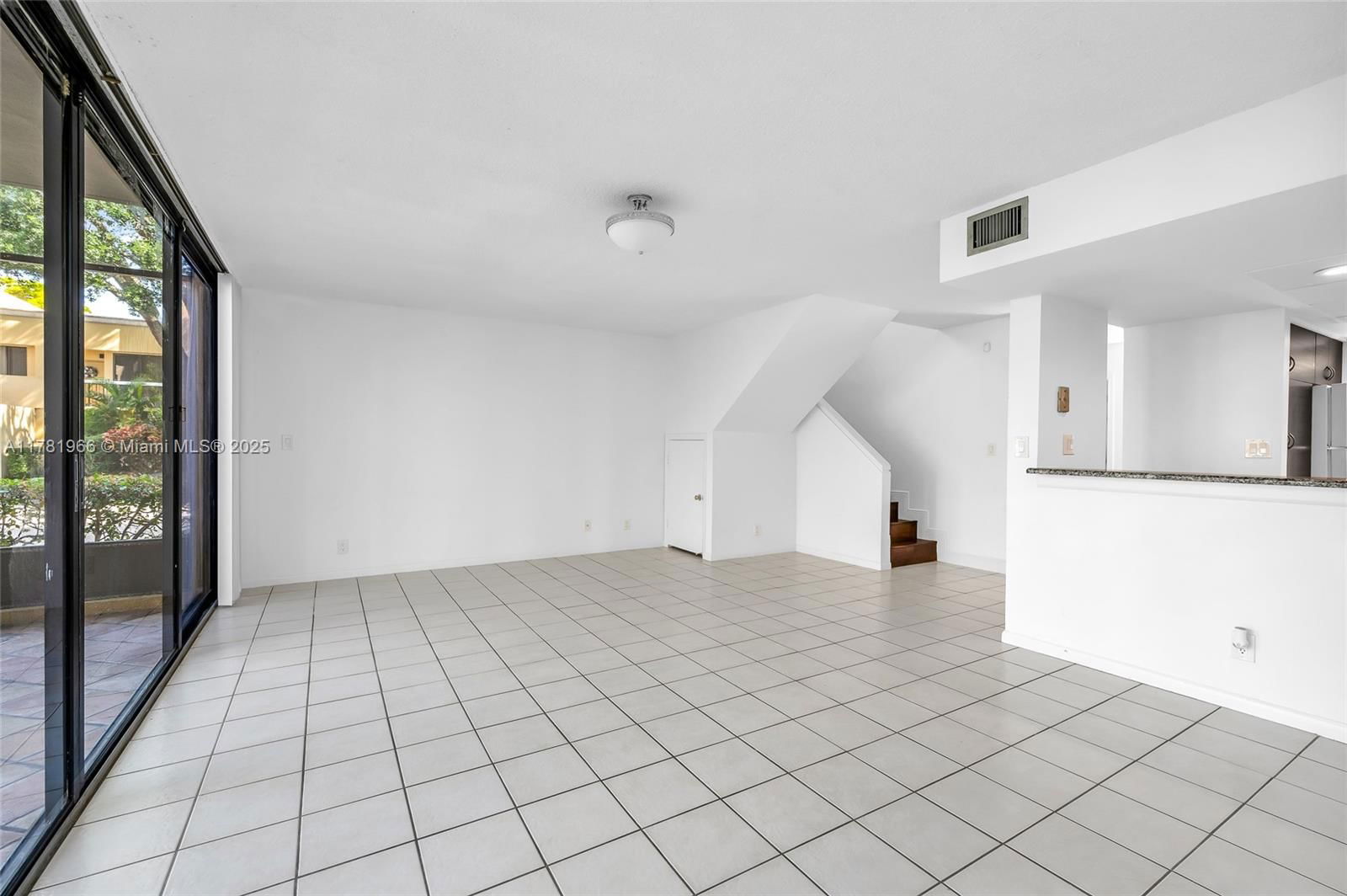 Real estate property located at 2821 87th Ave #808, Broward, Harvest Section Four Cond, Davie, FL