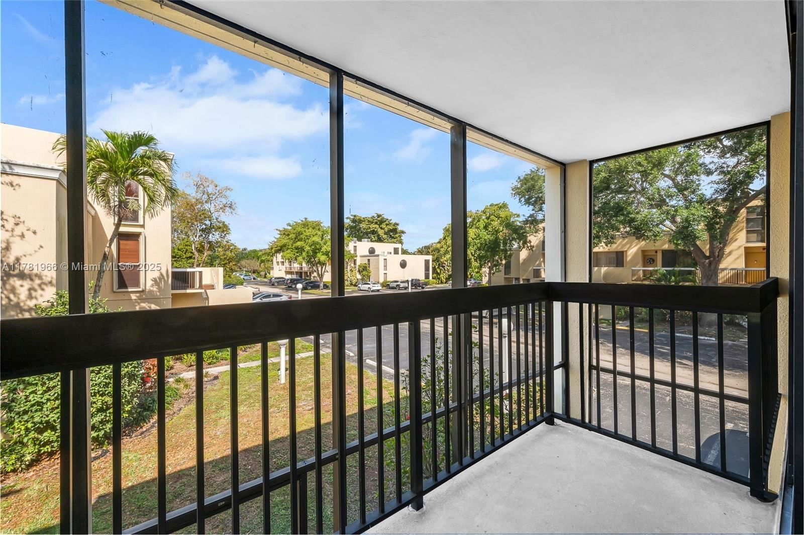 Real estate property located at 2821 87th Ave #808, Broward, Harvest Section Four Cond, Davie, FL