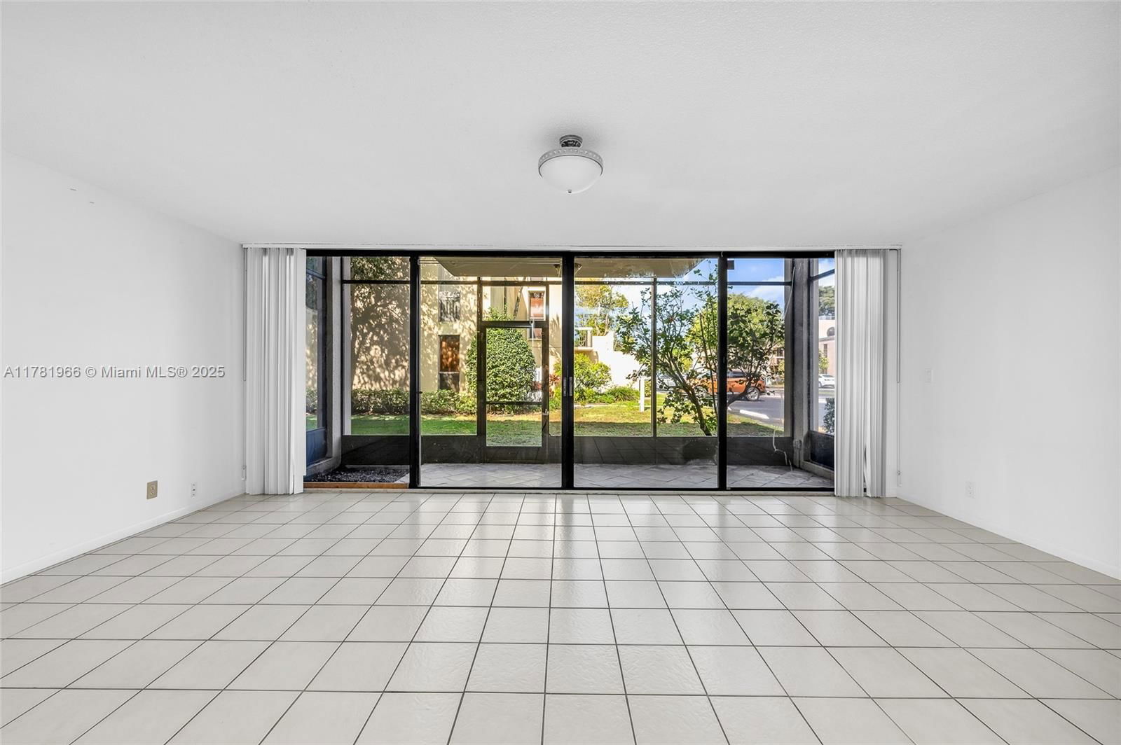 Real estate property located at 2821 87th Ave #808, Broward, Harvest Section Four Cond, Davie, FL