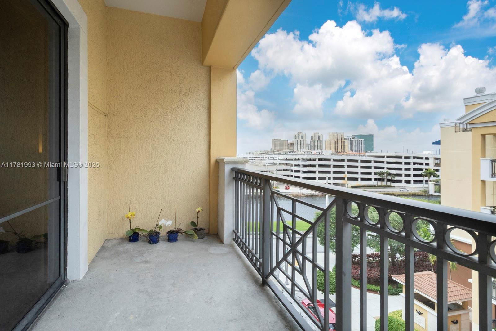 Real estate property located at 8390 72nd Ave #517, Miami-dade, Colonnade At Dadeland Se, Miami, FL