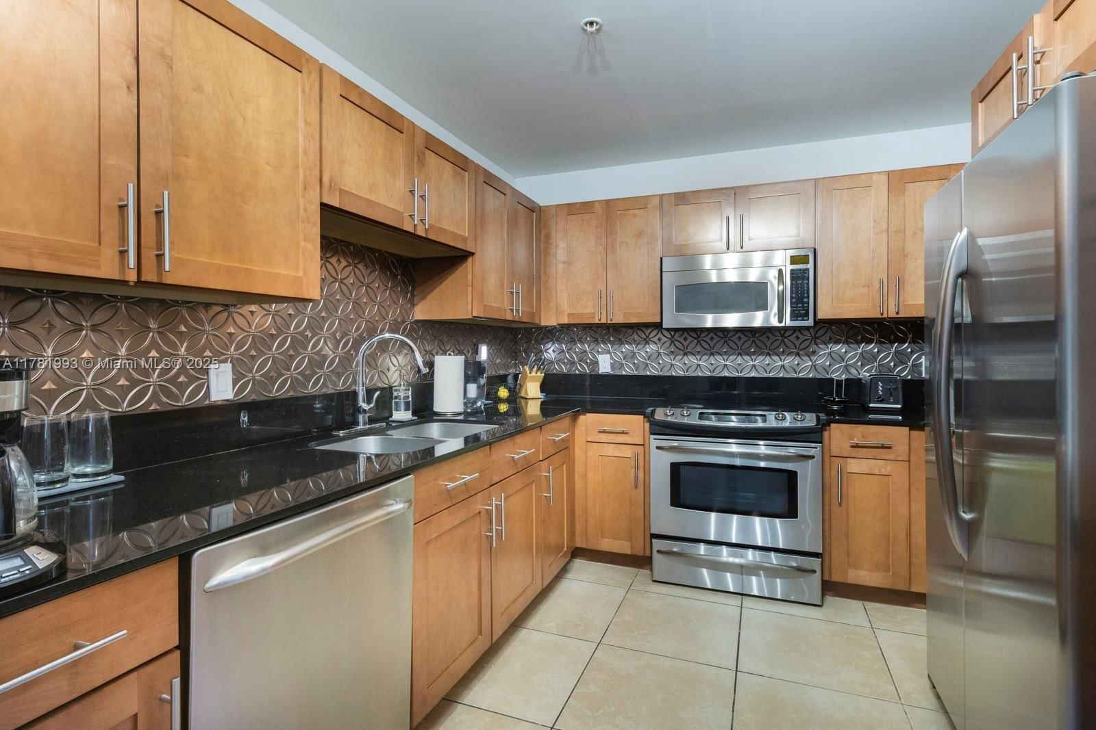 Real estate property located at 8390 72nd Ave #517, Miami-dade, Colonnade At Dadeland Se, Miami, FL
