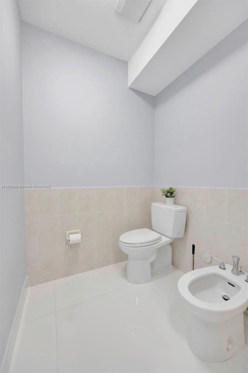 Real estate property located at 9663 158th Ct, Miami-dade, Garden Hills Sub 1st Addn, Miami, FL