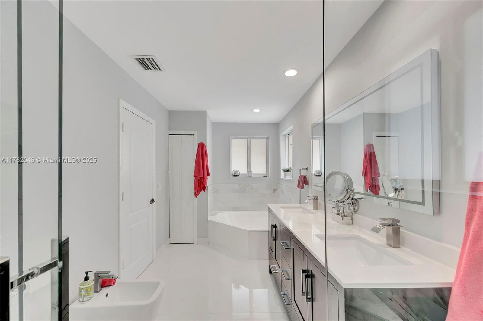 Real estate property located at 9663 158th Ct, Miami-dade, Garden Hills Sub 1st Addn, Miami, FL