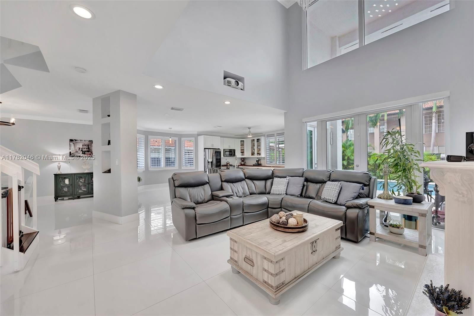 Real estate property located at 9663 158th Ct, Miami-dade, Garden Hills Sub 1st Addn, Miami, FL