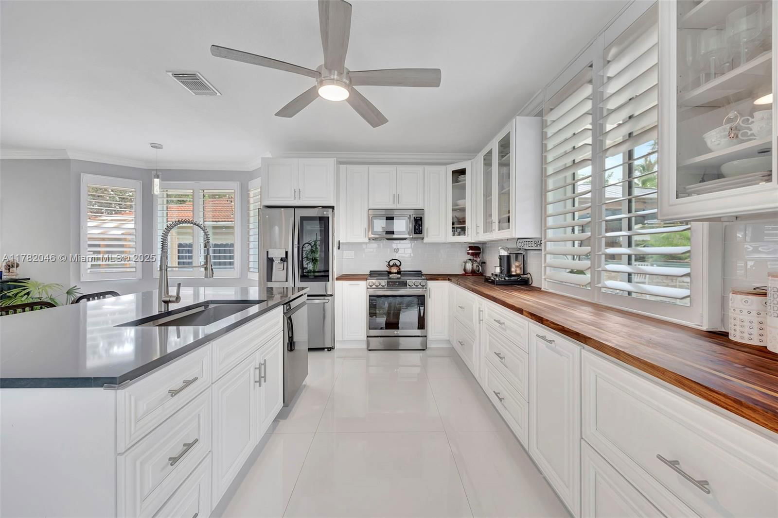 Real estate property located at 9663 158th Ct, Miami-dade, Garden Hills Sub 1st Addn, Miami, FL