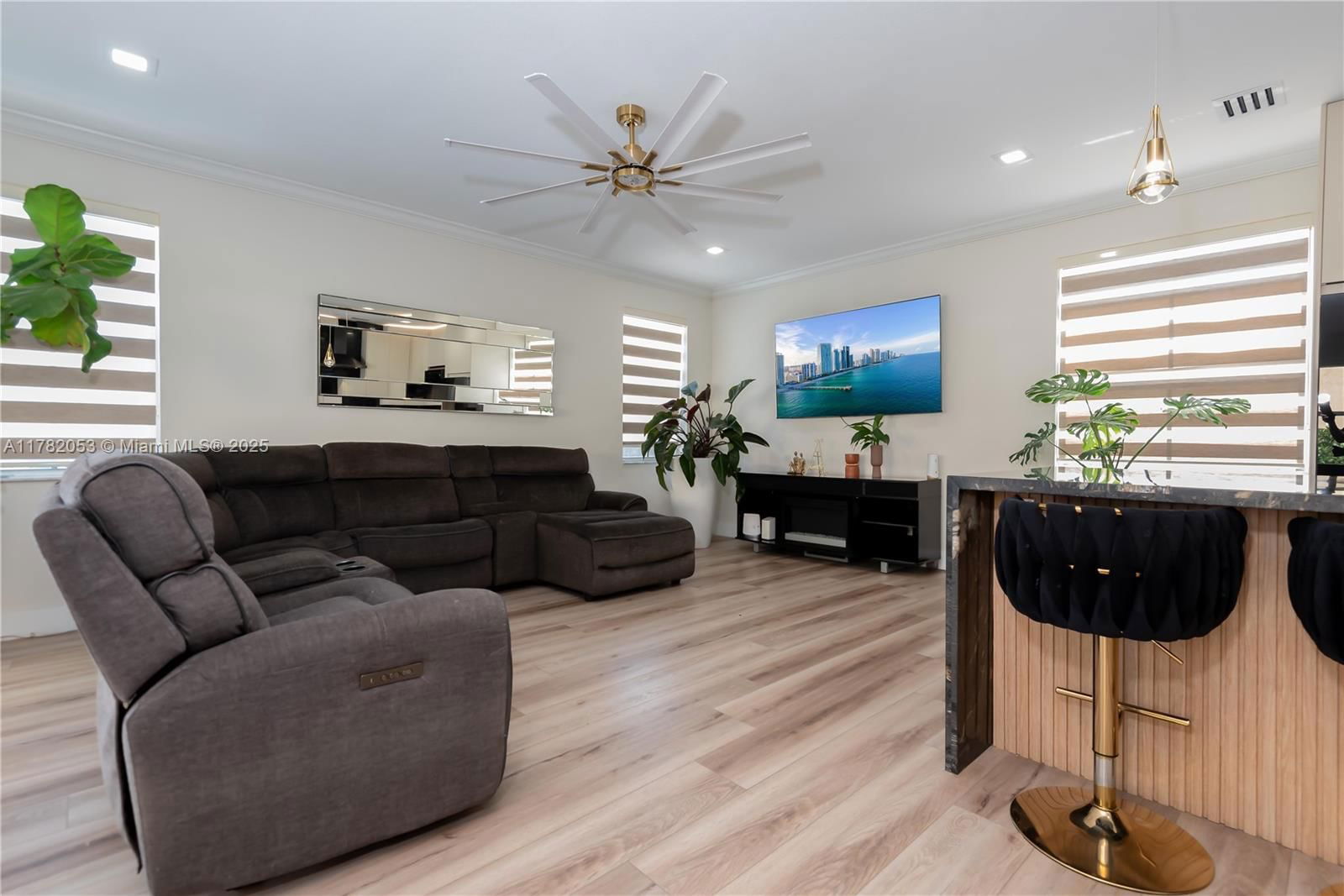 Real estate property located at 7803 111th Ct, Miami-dade, Islands At Doral 1st Addn, Doral, FL