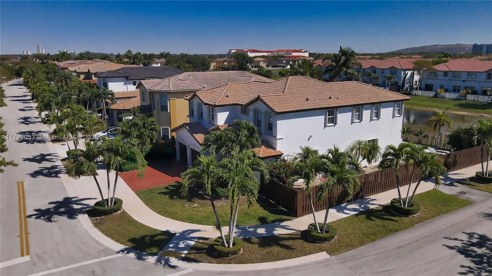 Real estate property located at 7803 111th Ct, Miami-dade, Islands At Doral 1st Addn, Doral, FL