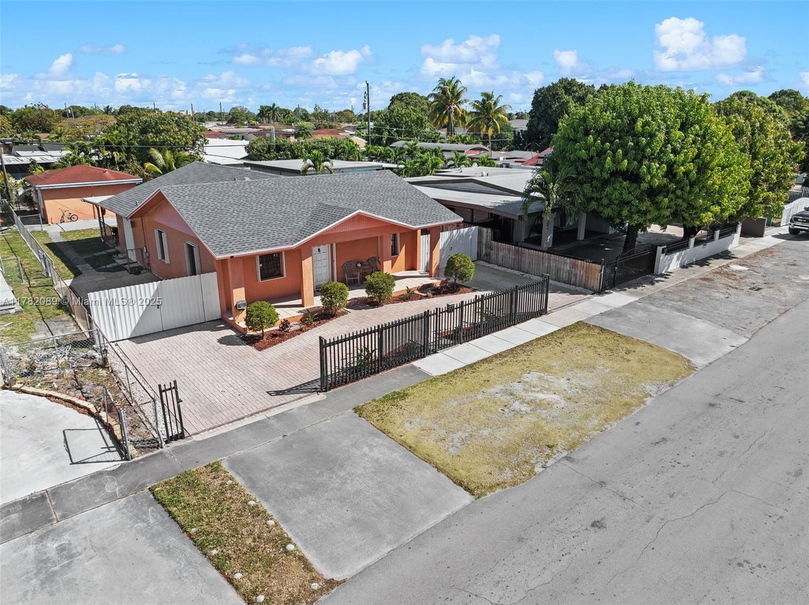 Real estate property located at 211 37th St, Miami-dade, Soloman Manor, Hialeah, FL