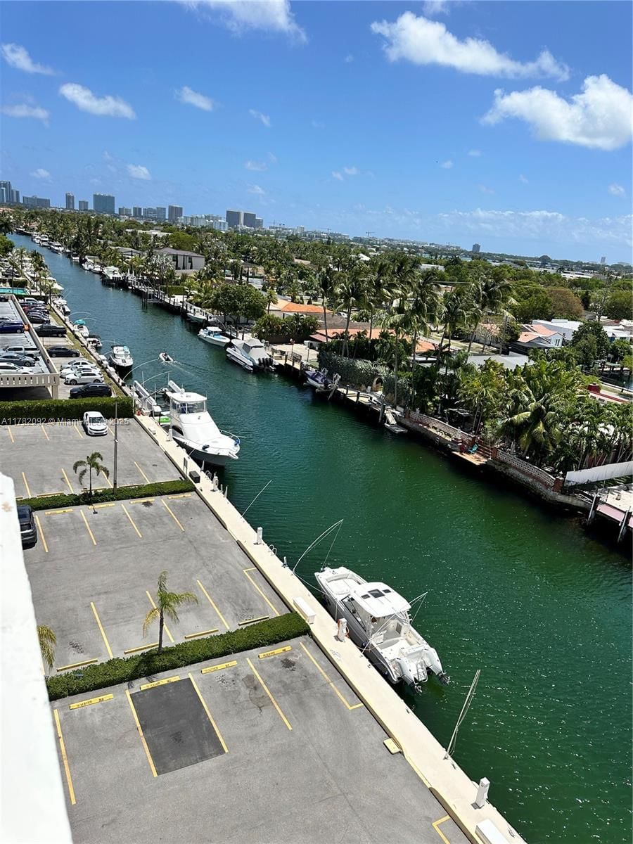Real estate property located at 2020 135th St #807, Miami-dade, Keystone Towers Condo, North Miami, FL