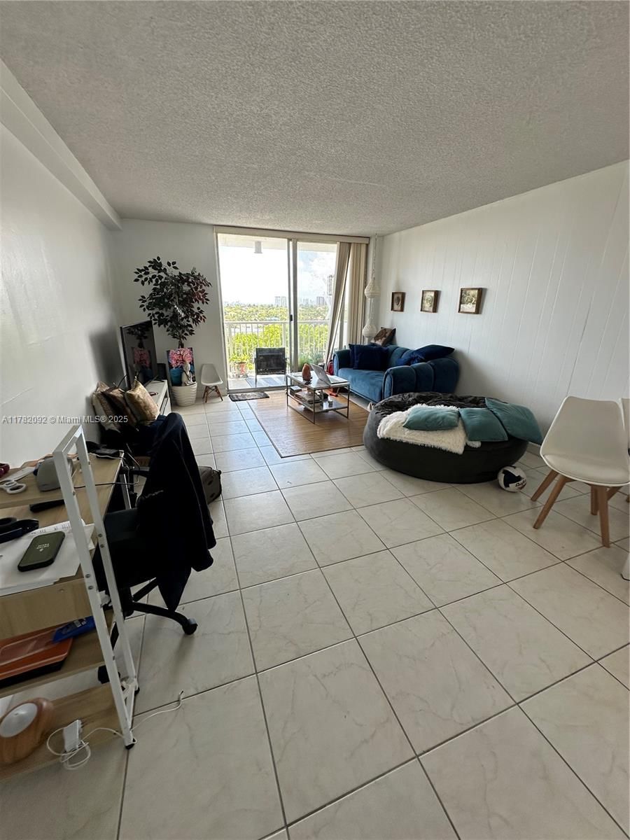 Real estate property located at 2020 135th St #807, Miami-dade, Keystone Towers Condo, North Miami, FL