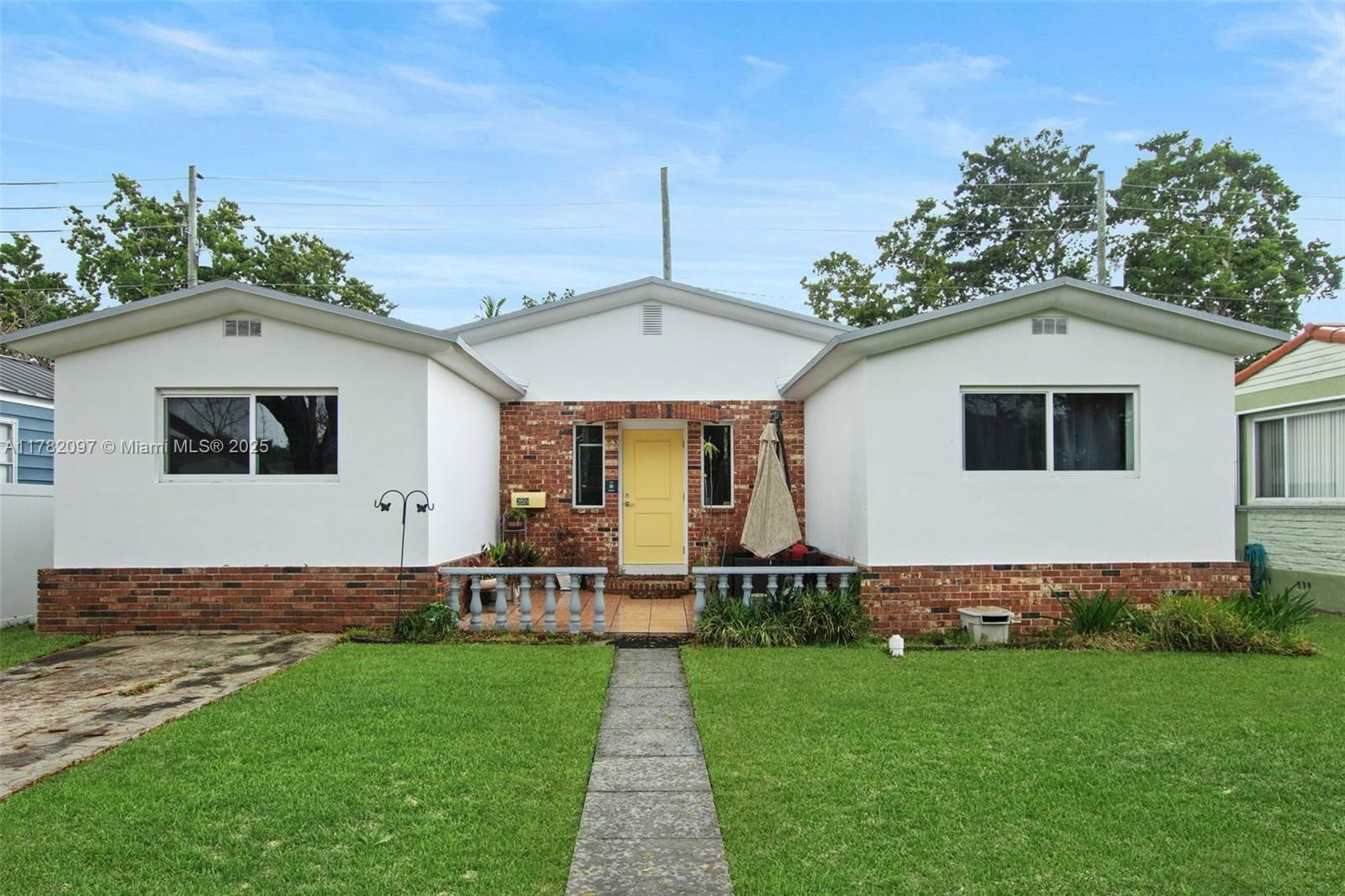 Real estate property located at 259 Nahkoda Dr, Miami-dade, Country Club Estates Sec, Miami Springs, FL