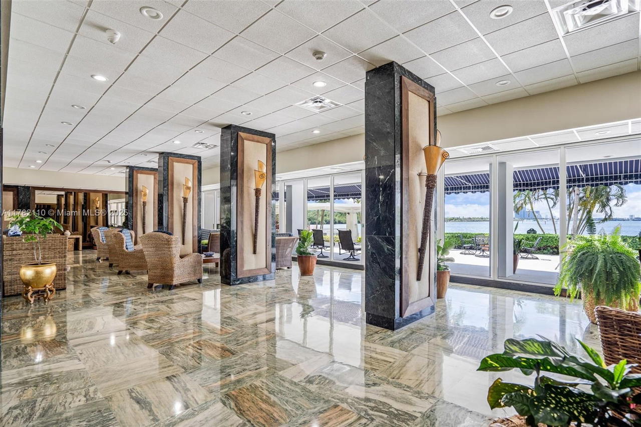 Real estate property located at 500 Bayview Dr #1418, Miami-dade, Arlen House West Condo, Sunny Isles Beach, FL