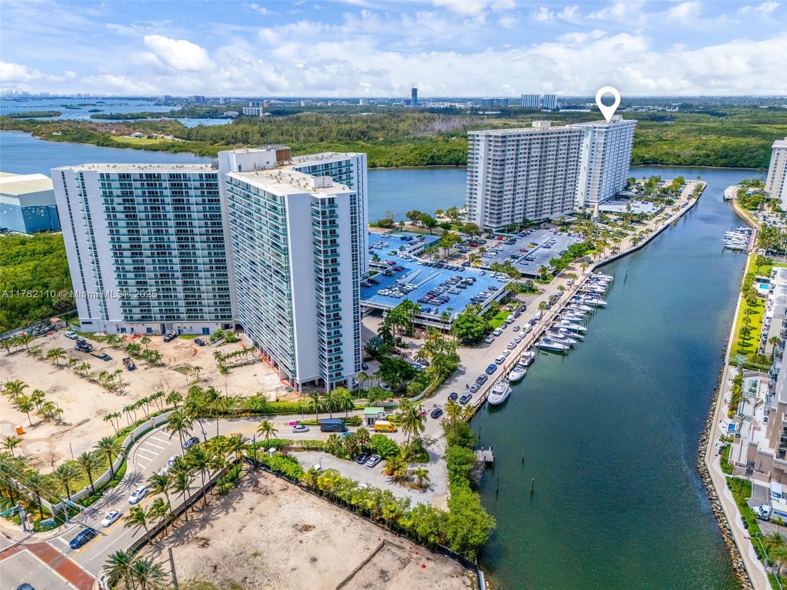 Real estate property located at 500 Bayview Dr #1418, Miami-dade, Arlen House West Condo, Sunny Isles Beach, FL