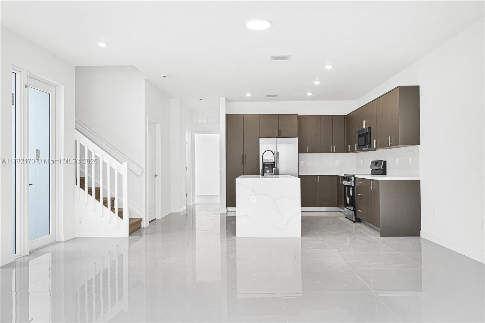 Real estate property located at 19444 296 ST B, Miami-dade, Ava's Estates, Homestead, FL