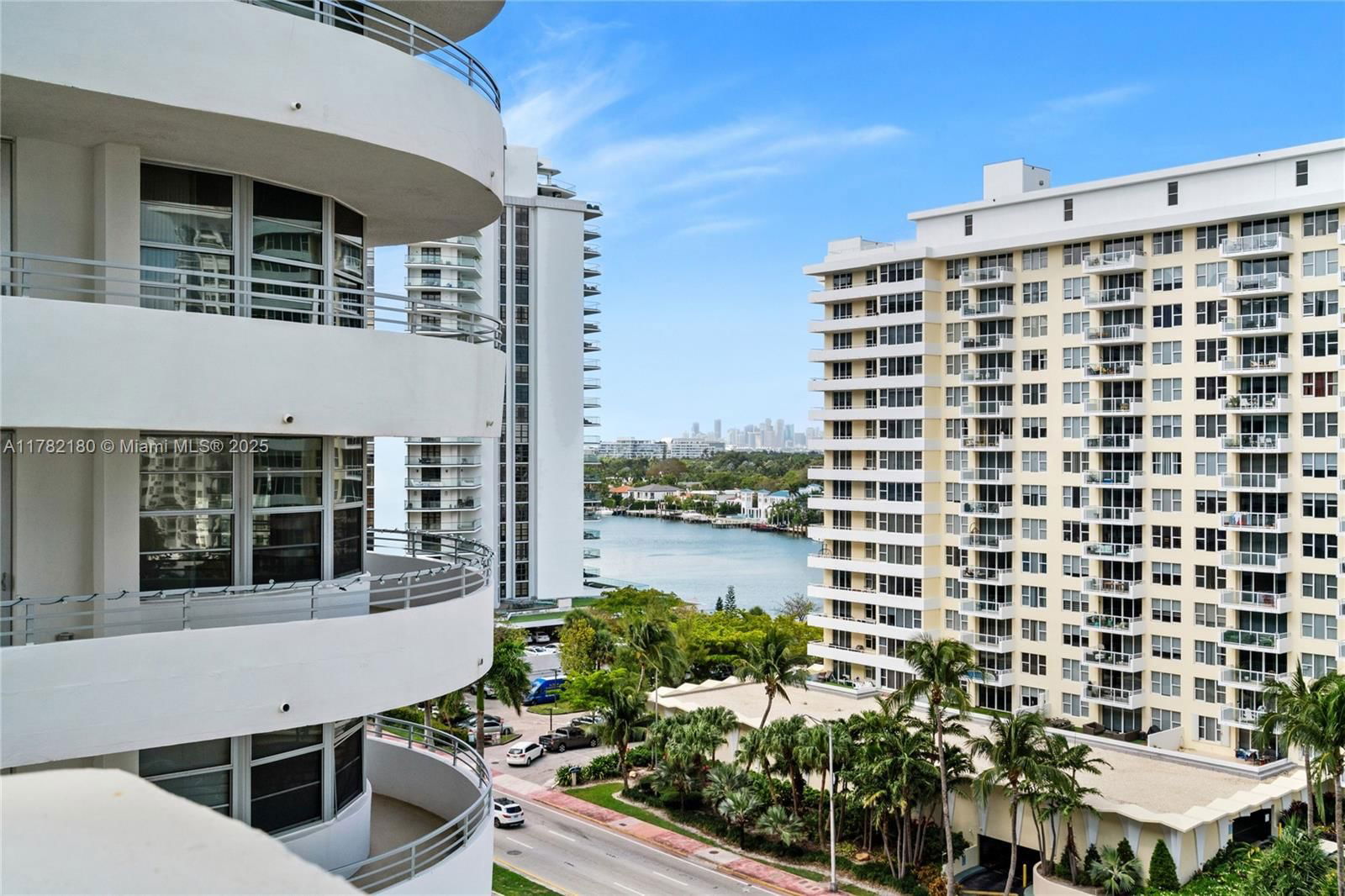 Real estate property located at 5601 Collins Ave #1014, Miami-dade, The Pavilion Condo, Miami Beach, FL