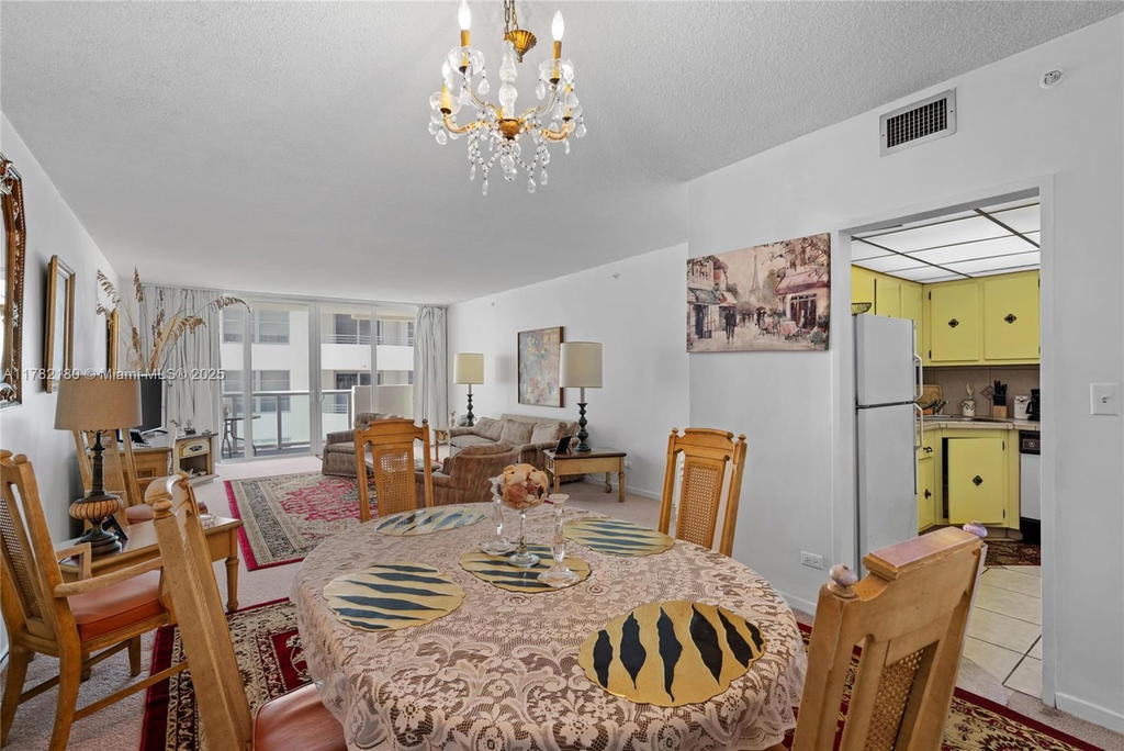 Real estate property located at 5601 Collins Ave #1014, Miami-dade, The Pavilion Condo, Miami Beach, FL