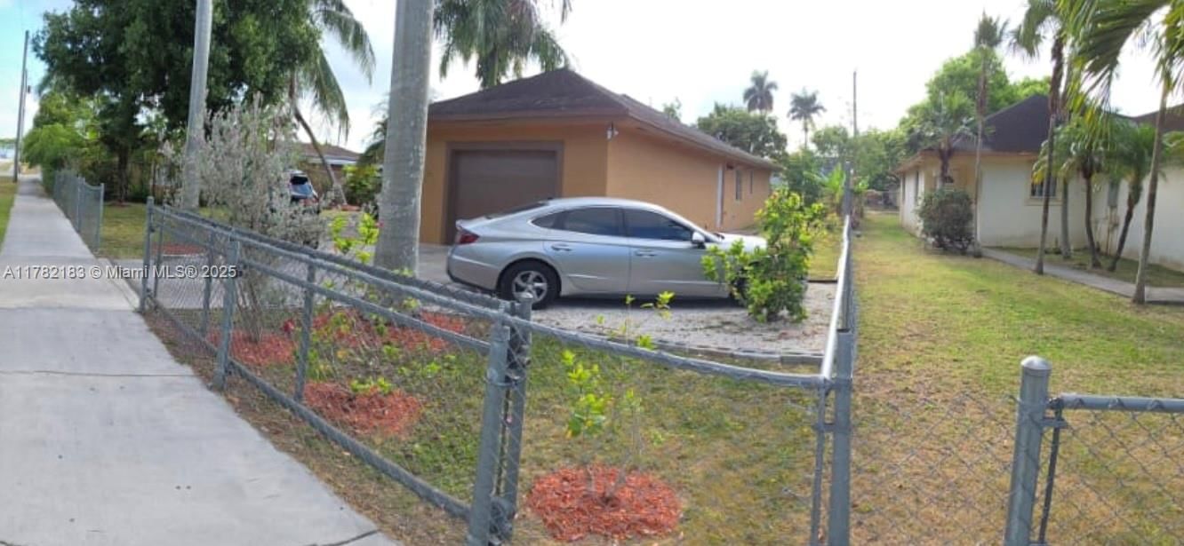 Real estate property located at 333 3rd Ave, Miami-dade, Fiske Manor Addn To Homes, Homestead, FL